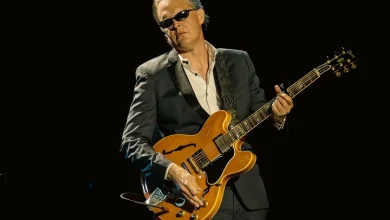 Joe Bonamassa Backup Singers 1