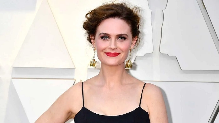 How Emily Deschanel Spends Her Wealth