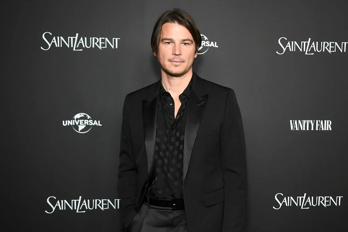 How Josh Hartnett Spends His Wealth