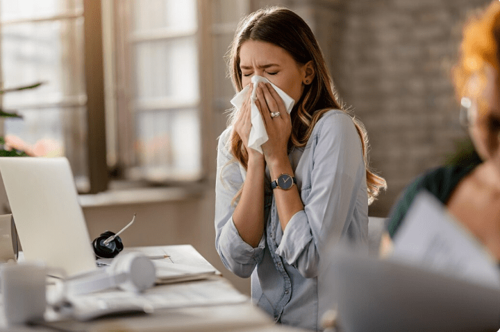 5 Ways To Spot The Difference Between Flu And COVID Symptoms1