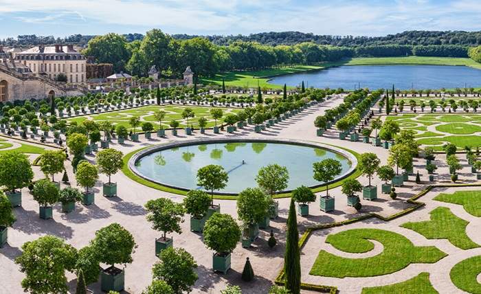 Why More Renters Are Choosing Versailles for a Better Living