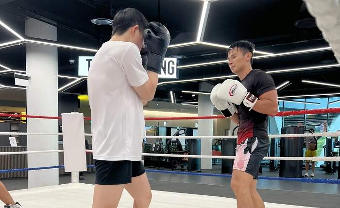 How Live Boxing Builds a Sense of Community for Fans