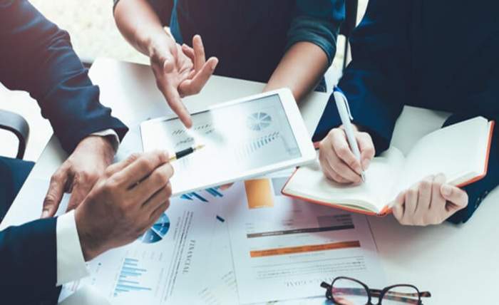 What Makes Working with a Financial Advisor in Dupont Valuable