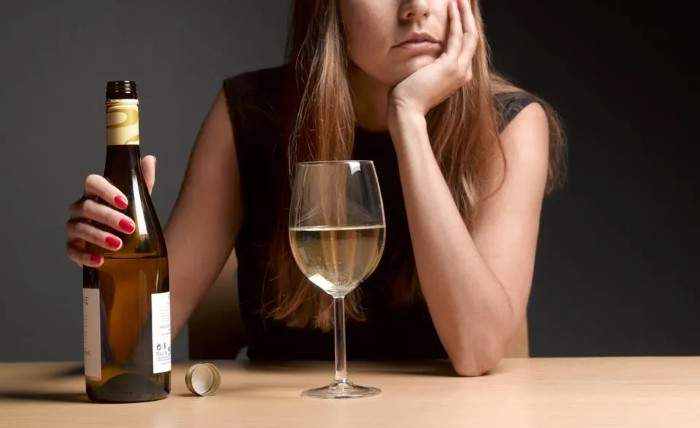 Alcohol Use And The Quiet Ways It Slips Into Daily Life