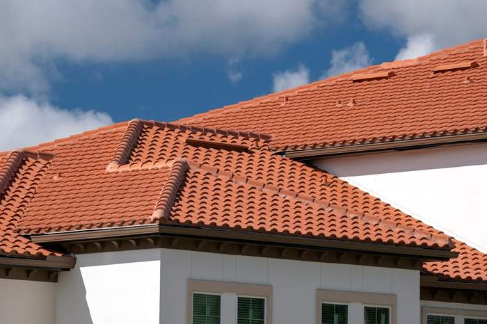Why Warranty Coverage Matters When Comparing Roofing Companies in Clifton